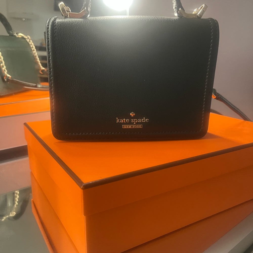 Kate Spade Elegant Green Crossbody Bag